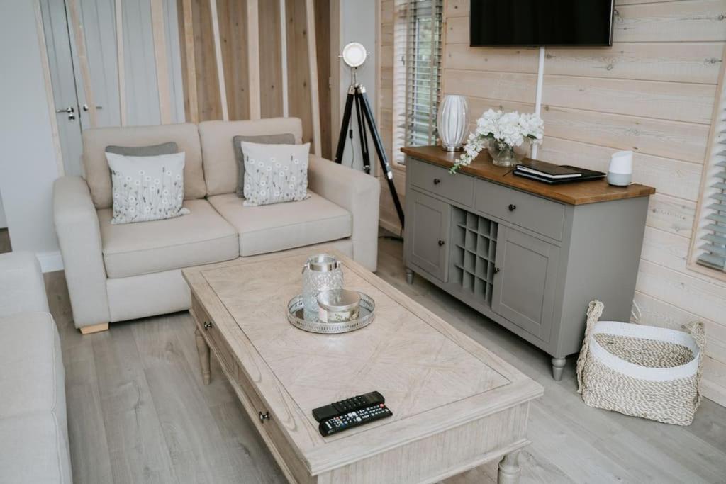Casa Di Lusso Luxury Lodge Woodhall Spa Eksteriør billede