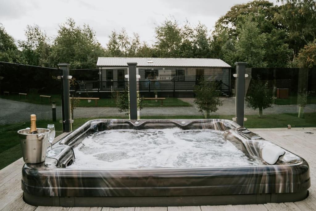 Casa Di Lusso Luxury Lodge Woodhall Spa Eksteriør billede