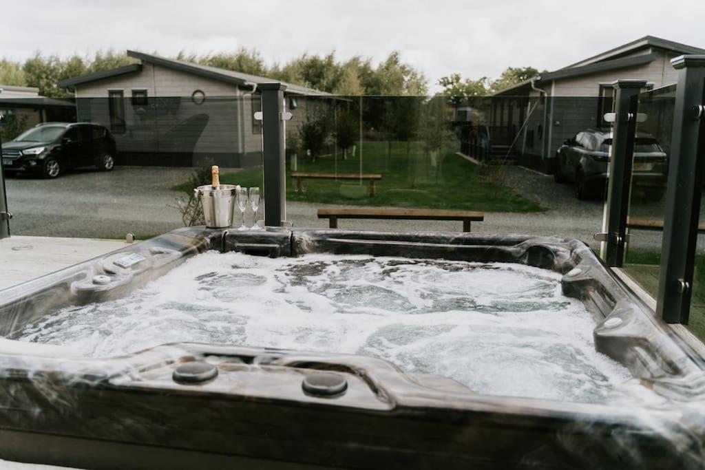 Casa Di Lusso Luxury Lodge Woodhall Spa Eksteriør billede
